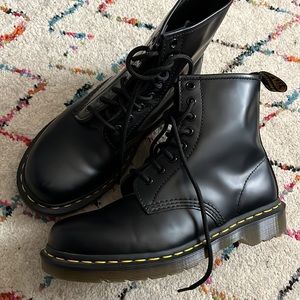 Doc Marten 1460 Women’s Smooth Leather Lace Up Boots